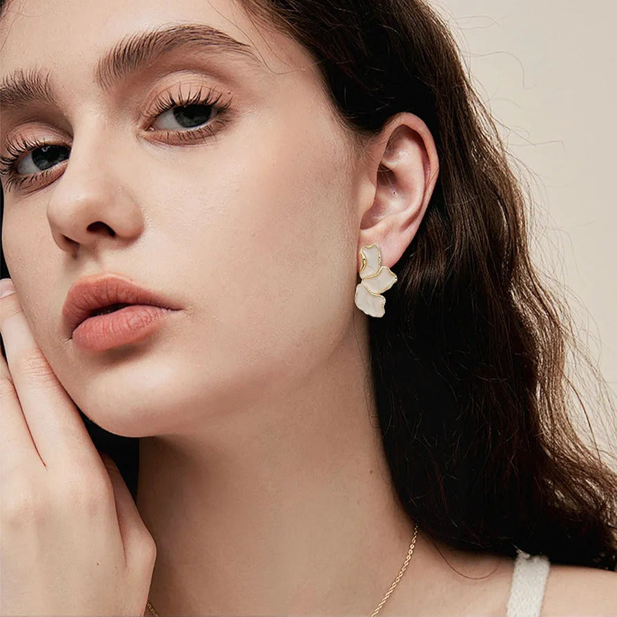 Rich Petal Earring
