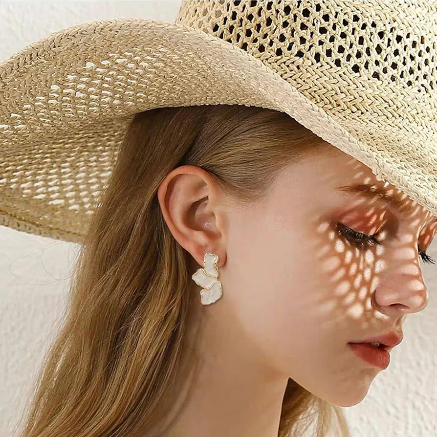Rich Petal Earring