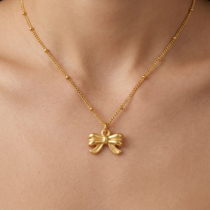 Darling Bow Necklace