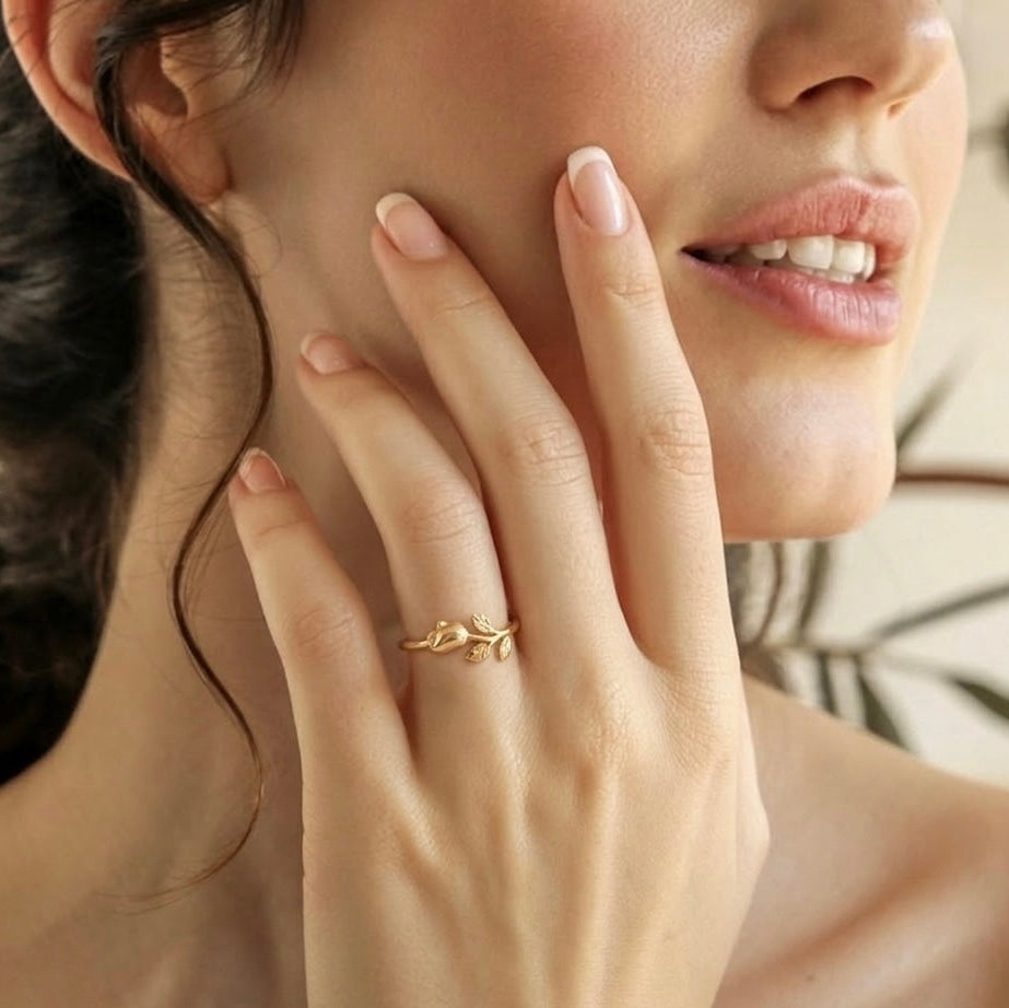 Elara Flora Ring